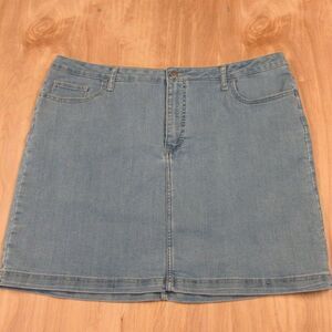 RIDERS BY LEE Mid Rise Denim Lined Skirt Women's Sz 20 Comfort Jean Skort Shorts